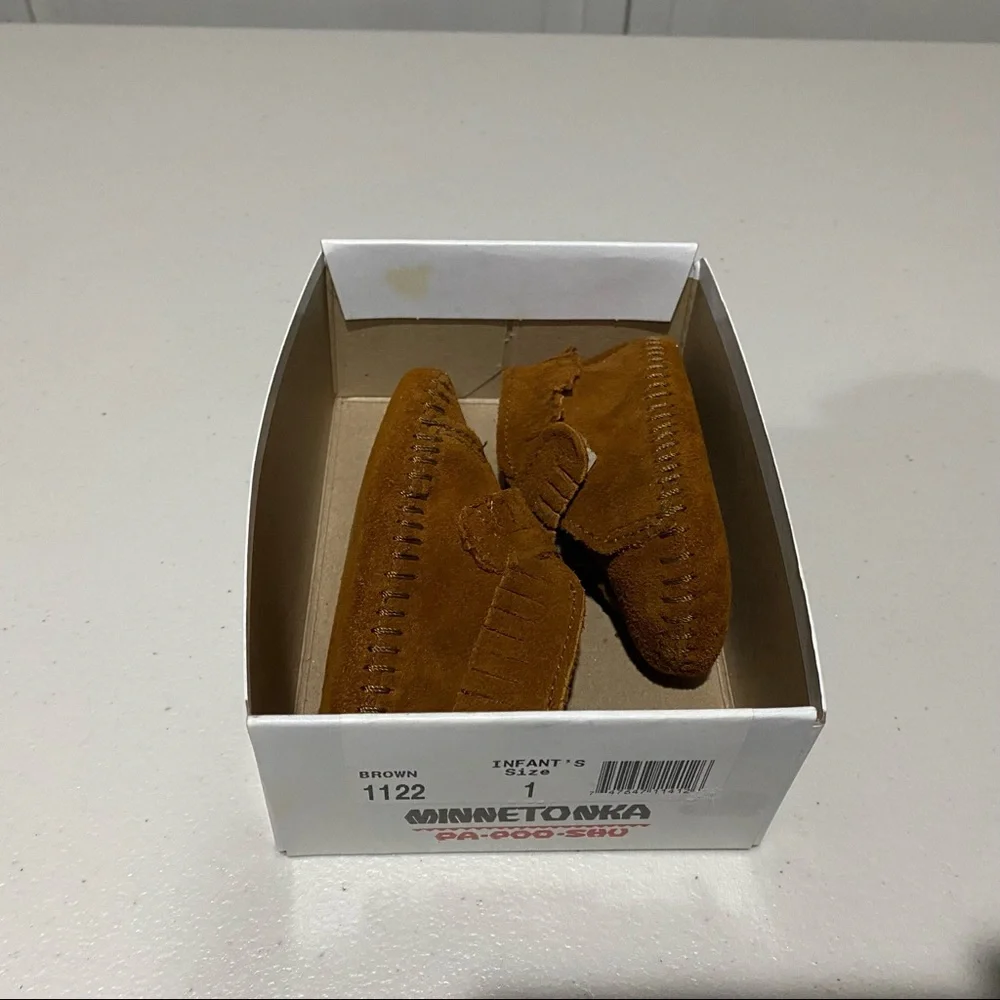 Minnetonka Infant Front Strap Bootie Moccasins - Size 1